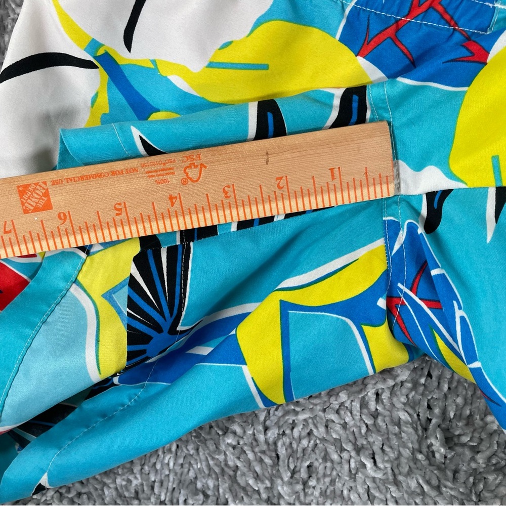 Chubbies Lined Swim Trunks Men's Small Floral Multicolor Beach Summer Tropical - Picture 7 of 7